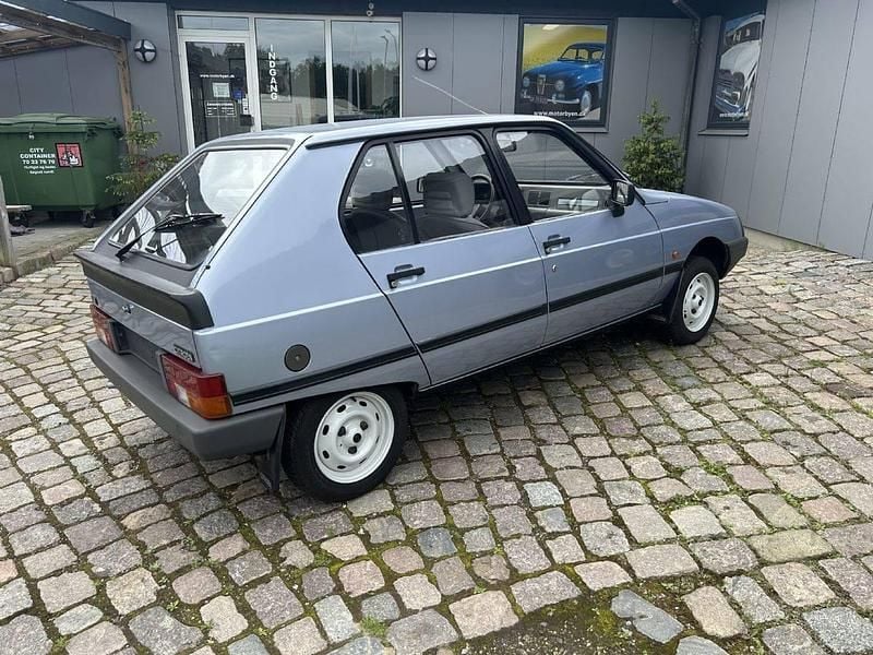 Brugt Citroën Visa 40 HK (29 kW) 1985 Blå