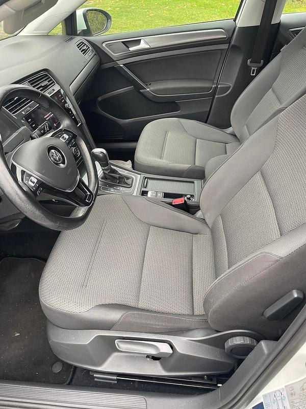 Hvid Brugt 2017 VW Golf VII R Hatchback | 142.200 kr. (Fair pris) - Billede 1/6