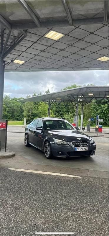 Grå Brugt 2008 BMW 523 Sedan | 85.000 kr. - Billede 1/4