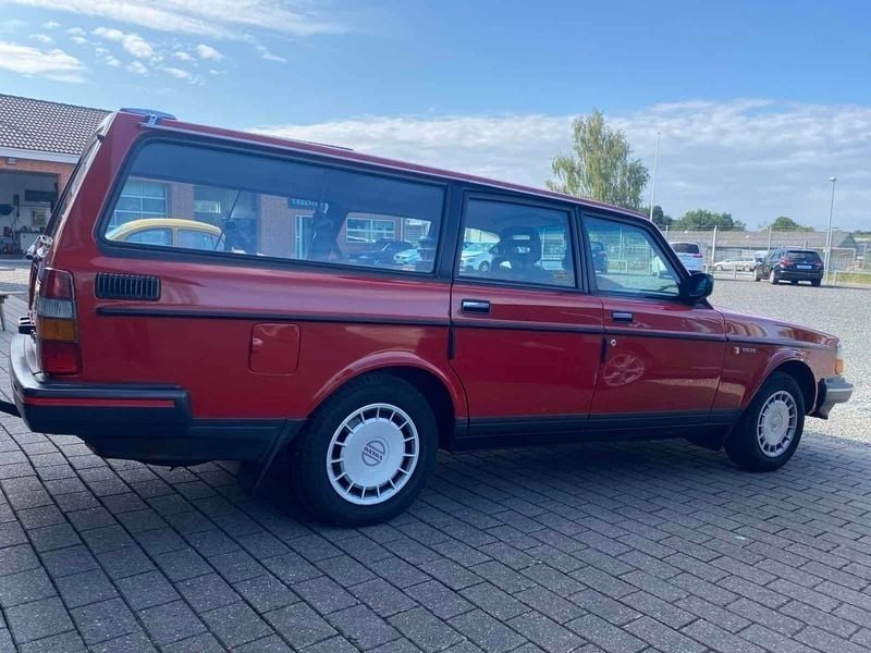 Brugt Volvo 240 115 HK (84 kW) 1986 Blå