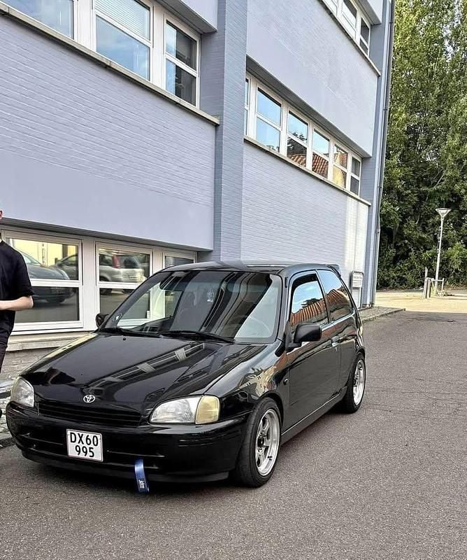 Brugt 1998 Toyota Starlet Hatchback | 37.000 kr. - Billede 1/4