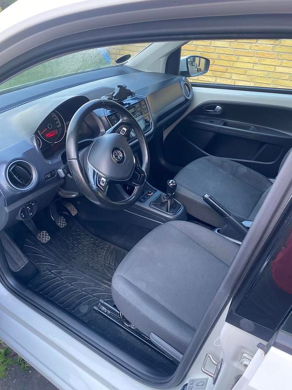 Brugt VW up! move up! 60 HK (44 kW) 2017 Hvid Hatchback