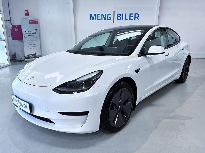 Brugt 2022 Tesla Model 3 Standard Range Sedan | 204.900 kr. (God pris) - Billede 1/4