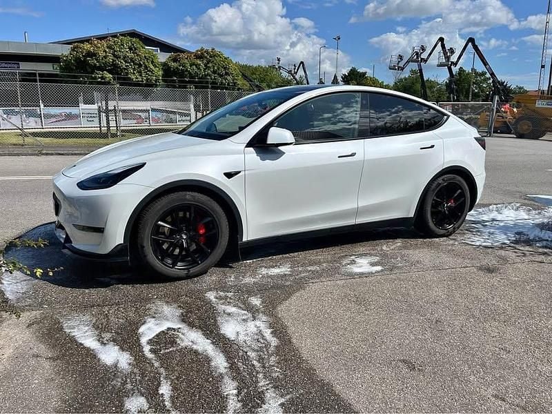 Hvidmetal Brugt 2022 Tesla Model Y Performance SUV | 277.000 kr. (God pris) - Billede 1/4