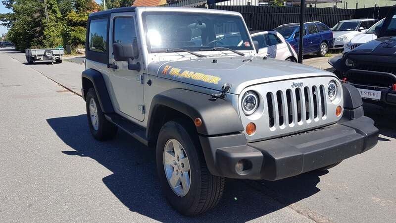 Sølvmetal Brugt 2010 Jeep Wrangler Sahara SUV | 110.000 kr. - Billede 1/4
