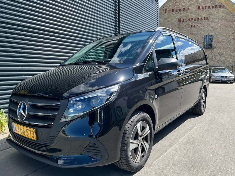 Sortmetal Ny 2025 Mercedes Vito MPV | 3.999 kr. - Billede 1/4