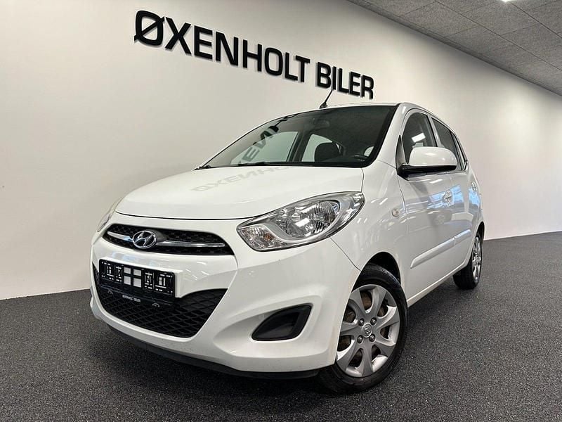 Hvid Brugt 2013 Hyundai i10 Comfort Hatchback | 24.900 kr. (God pris) - Billede 1/4