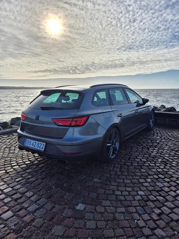 Brugt Seat Leon ST CUPRA 300 HK (220 kW) 2018 Grå Stationcar