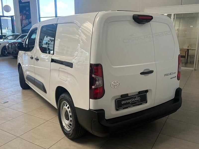 Brugt Toyota Proace City City 100 kW (136 HK) 2025 Hvid MPV