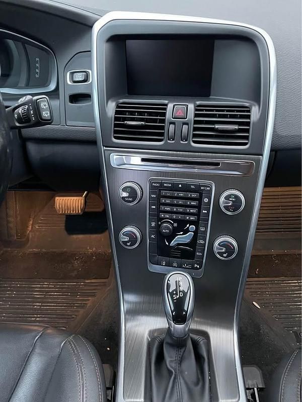 Brugt Volvo XC60 Momentum 190 HK (139 kW) 2016 Sort SUV