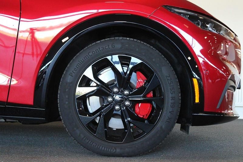 Brugt Ford Mustang Mach-E Extended Range 216 kW (294 HK) 2025 Rødmetal SUV