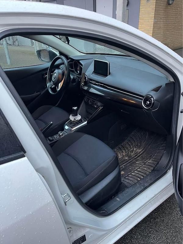 Brugt Mazda 2 90 HK (66 kW) 2016 Hvid Hatchback