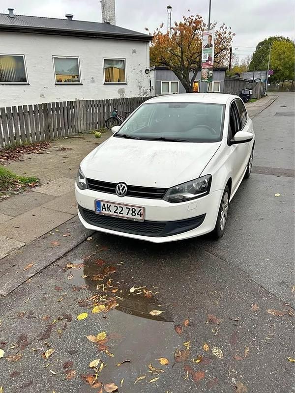 Hvid Brugt 2014 VW Polo Hatchback | 70.000 kr. (God pris) - Billede 1/4