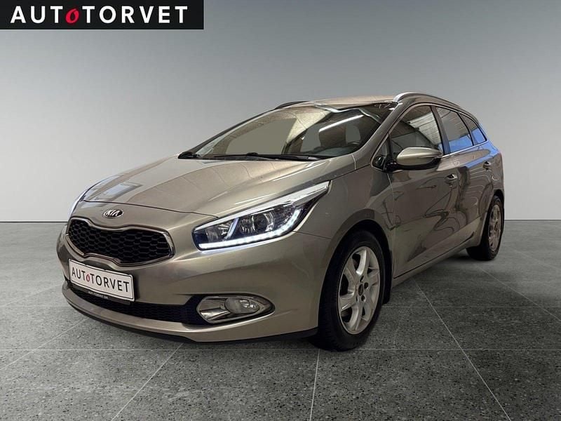Sølvmetal Brugt 2014 Kia Ceed Sportswagon Premium Stationcar | 54.700 kr. (Fair pris) - Billede 1/4