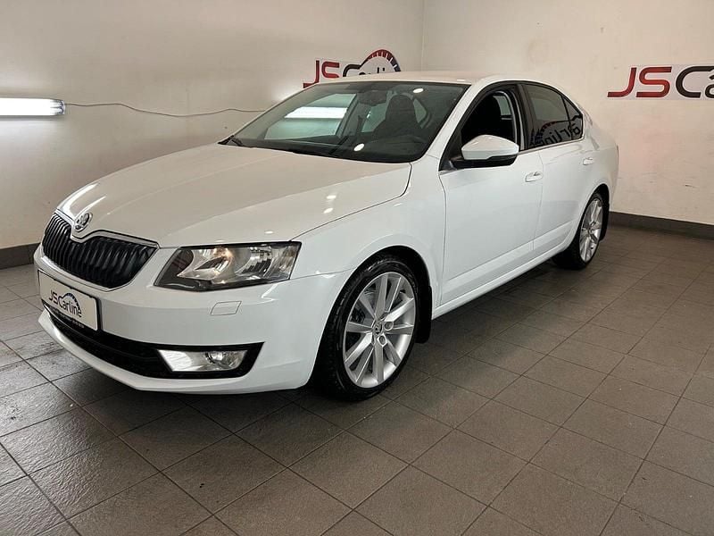 Hvid Brugt 2015 Skoda Octavia Style Hatchback | 99.900 kr. (Fair pris) - Billede 1/4