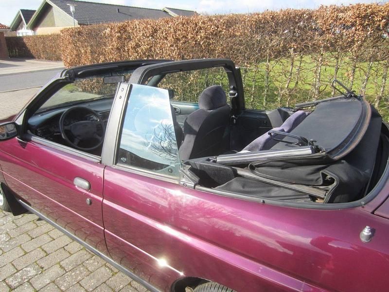 Brugt Ford Escort 90 HK (66 kW) 1996 Cabriolet