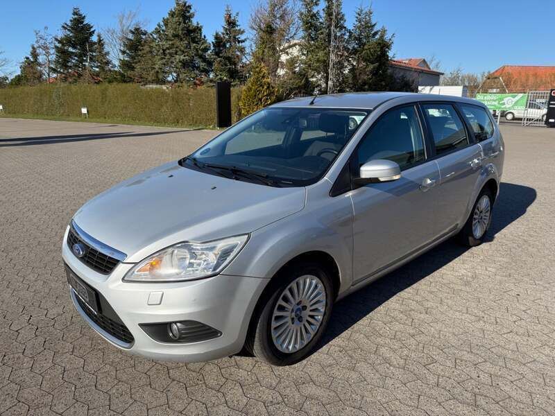 Sølvmetal Brugt 2008 Ford Focus Trend Stationcar | 17.800 kr. (Super pris) - Billede 1/4