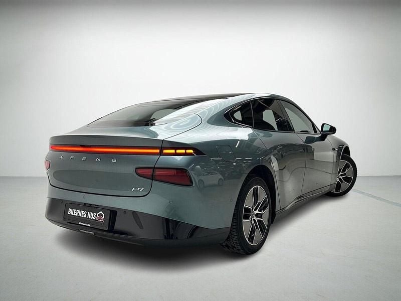 Brugt XPENG P7 202 kW (276 HK) 2025 Gråmetal Sedan