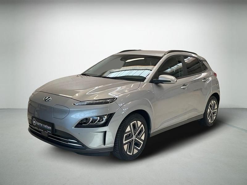 Sølvmetal Brugt 2022 Hyundai Kona Trend SUV | 179.900 kr. (Fair pris) - Billede 1/4
