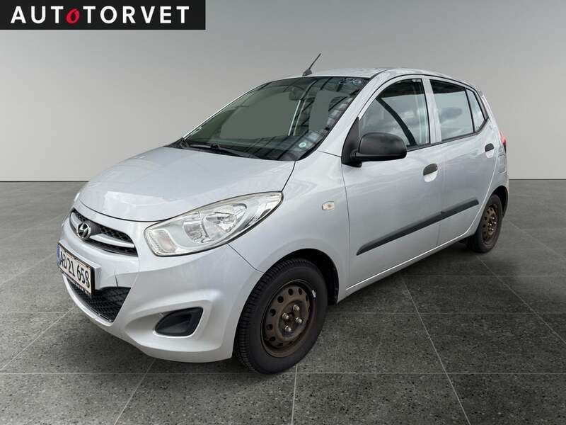 Sølvmetal Brugt 2013 Hyundai i10 Classic Hatchback | 24.700 kr. (God pris) - Billede 1/4