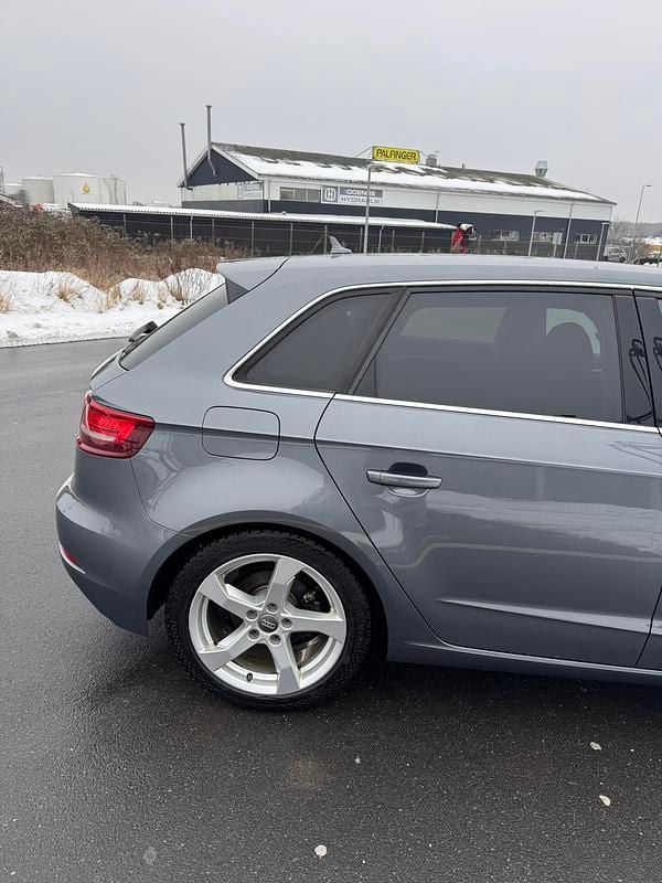 Brugt Audi A3 Sportback Comfort 150 HK (110 kW) 2017 Koks grå Hatchback