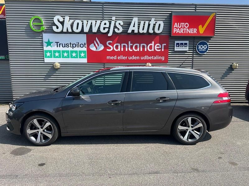 Gråmetal Brugt 2019 Peugeot 308 Prestige Hatchback | 129.900 kr. (Fair pris) - Billede 1/4