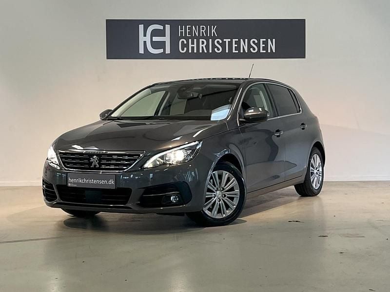 Grå plat. Brugt 2020 Peugeot 308 Hatchback | 119.900 kr. (Fair pris) - Billede 1/4