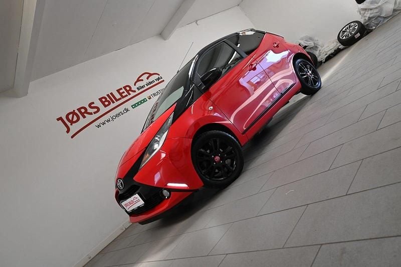 Rød Brugt 2017 Toyota Aygo X-Black II Hatchback | 59.800 kr. (Fair pris) - Billede 1/4