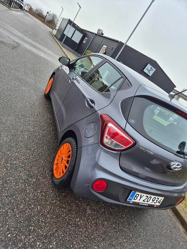 Brugt Hyundai i10 67 HK (49 kW) 2018 Grå Hatchback