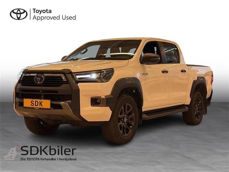 Pure white Brugt 2024 Toyota HiLux T4 Afhentning | 359.900 kr. - Billede 1/4