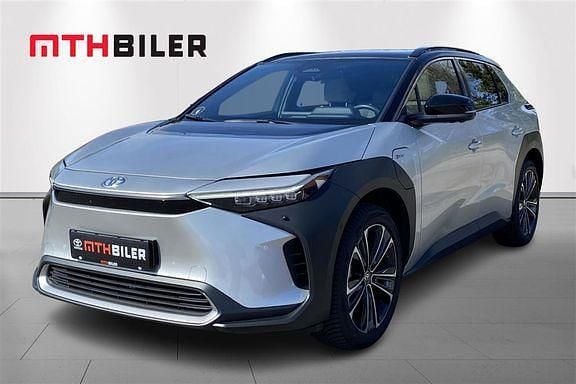 Platinum/astral black Brugt 2024 Toyota bZ4X Executive SUV | 309.900 kr. (Lidt for dyr) - Billede 1/4