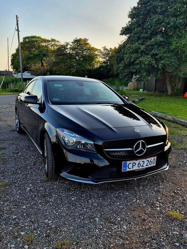 Brugt Mercedes CLA200 136 HK (100 kW) 2019 Sort Coupe