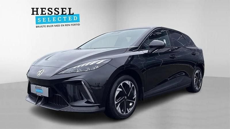 Brugt MG MG4 EV Luxury 150 kW (204 HK) 2022 Gråmetal Hatchback