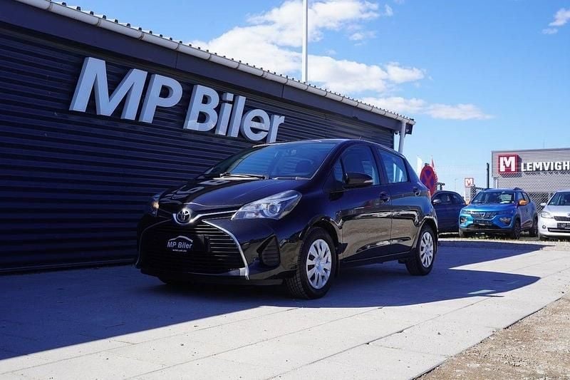 Sortmetal Brugt 2015 Toyota Yaris Skyview Edition Hatchback | 69.700 kr. (Fair pris) - Billede 1/4