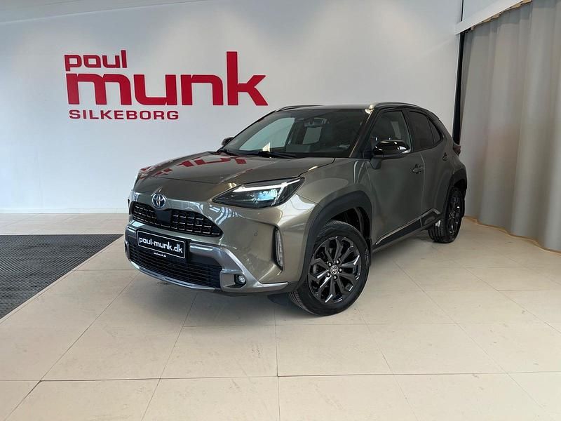 Brugt Toyota Yaris Hybrid 116 HK (85 kW) 2022 Mørkgrønmetal