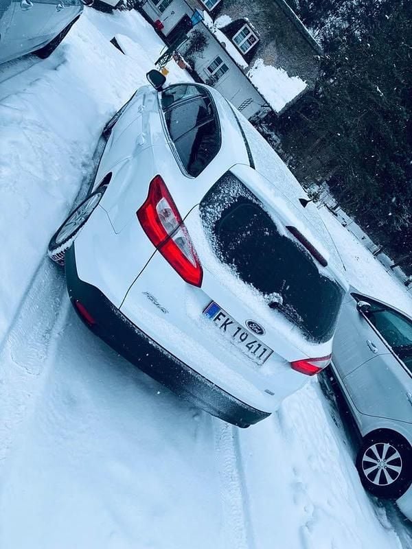 Brugt Ford Focus 115 HK (84 kW) 2012 Hvid Stationcar