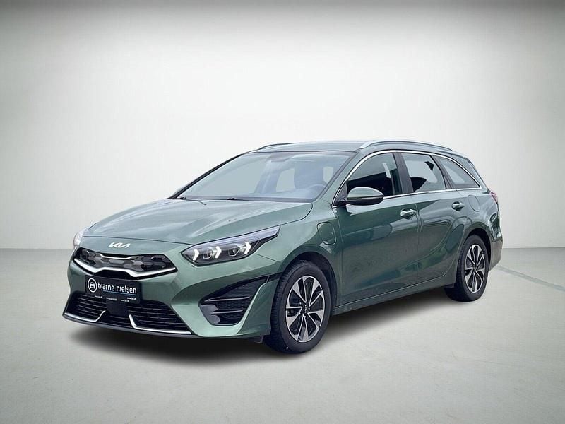 Mørkgrønmetal Brugt 2022 Kia Ceed Sportswagon Stationcar | 174.990 kr. (Fair pris) - Billede 1/4