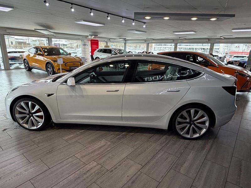 Brugt Tesla Model 3 Performance 355 kW (483 HK) 2019 Hvid Sedan