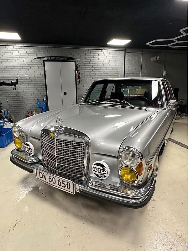 Brugt Mercedes 280 160 HK (117 kW) 1972 Sedan