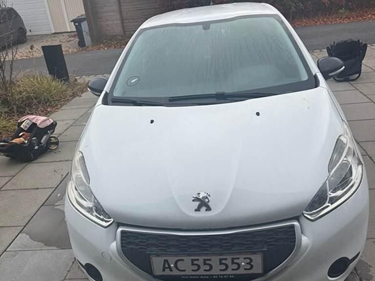 Brugt 2014 Peugeot 208 Hatchback | 28.000 kr. (God pris) - Billede 1/3