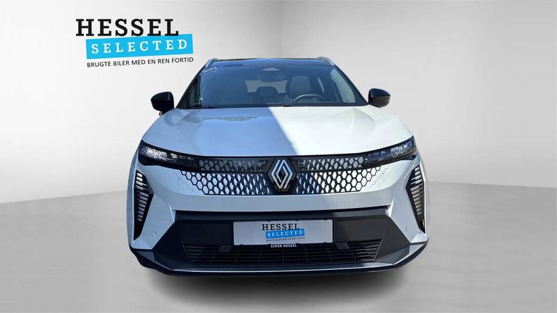 Brugt Renault Scénic Techno 161 kW (220 HK) 2025 Hvid nacré / sort tag MPV