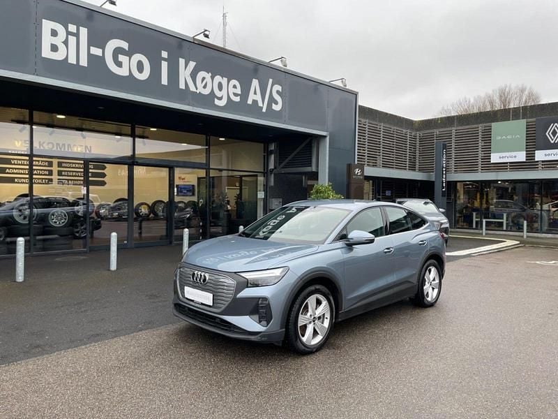 Lysblåmetal Brugt 2023 Audi Q4 Sportback e-tron SUV | 269.900 kr. (Super pris) - Billede 1/4