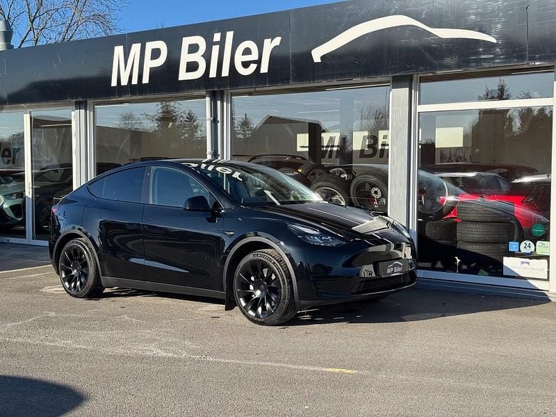 Sort Brugt 2024 Tesla Model Y Long Range RWD SUV | 309.900 kr. (Fair pris) - Billede 1/4