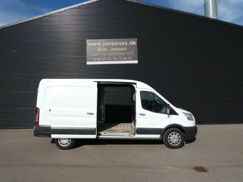 Hvid Brugt 2017 Ford Transit Trend Van | 125.000 kr. - Billede 1/4
