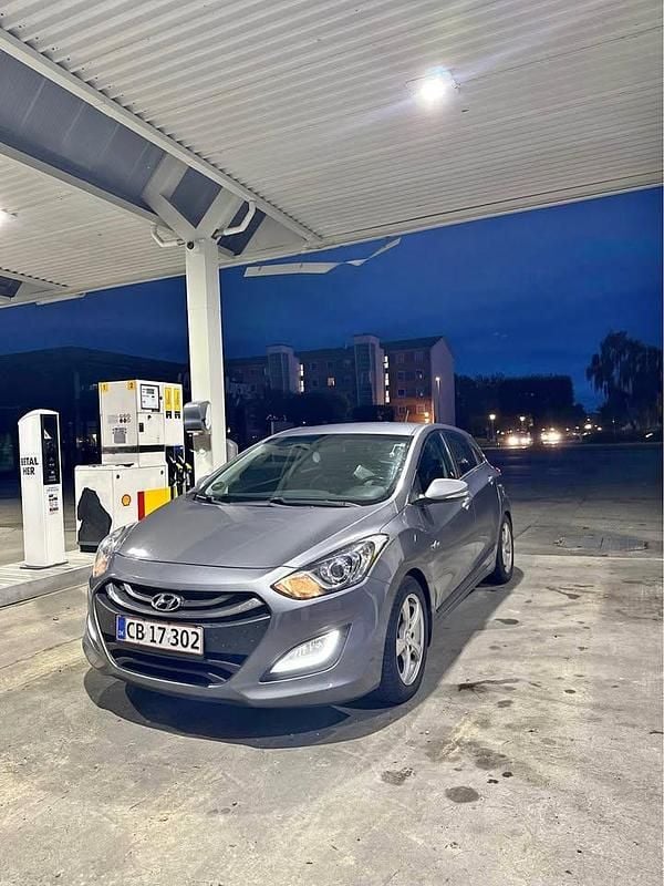 Grå Brugt 2014 Hyundai i30 Hatchback | 45.000 kr. (Fair pris) - Billede 1/4