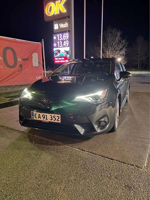 Sort Brugt 2016 Toyota Avensis Premium Stationcar | 119.900 kr. (God pris) - Billede 1/4