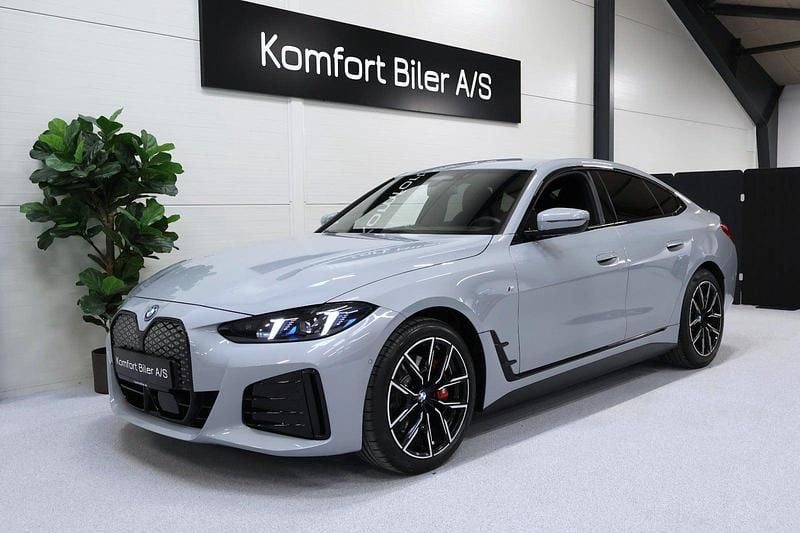 Gråmetal Brugt 2025 BMW i4 M Sport Sedan | 479.800 kr. (Super pris) - Billede 1/4