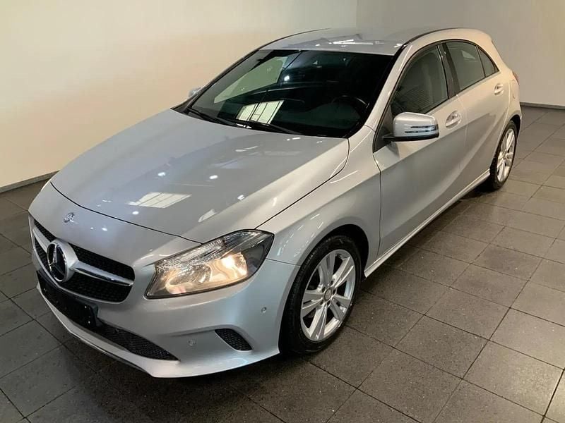 Grå Brugt 2016 Mercedes A200 Urban | 142.900 kr. - Billede 1/4