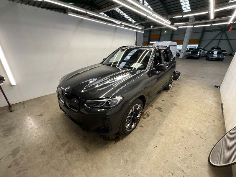 Gråmetal Brugt 2023 BMW iX3 M Sport SUV | 459.500 kr. (Fair pris) - Billede 1/4