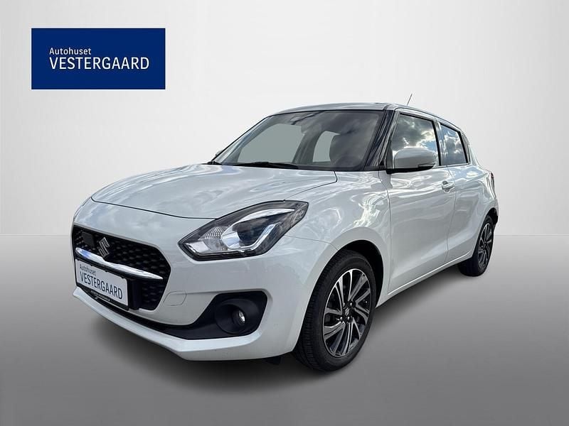 Hvid Brugt 2023 Suzuki Swift Exclusive Hatchback | 144.600 kr. (Fair pris) - Billede 1/4